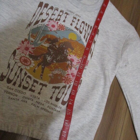 NWT Adorable Cozy Lucky Brand Girls Desert Flower Sweatshirt size 7 grey/beige - Picture 15 of 17